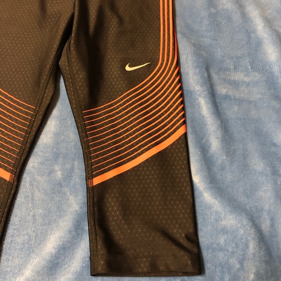 Nike Dri-fit Legging - Picture 4 of 6